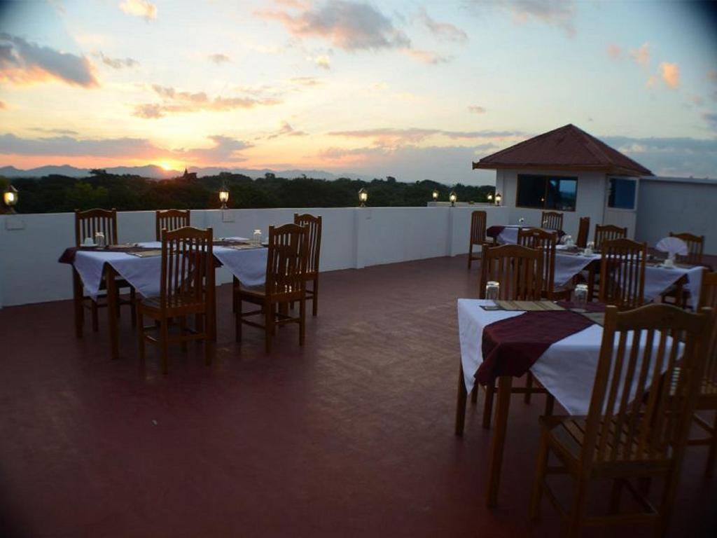 Manisanda Hotel Bagan Exterior foto